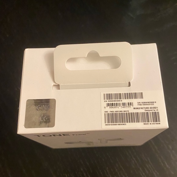 LG UV Nano Wireless Headphone Earbuds - Picture 8 of 8